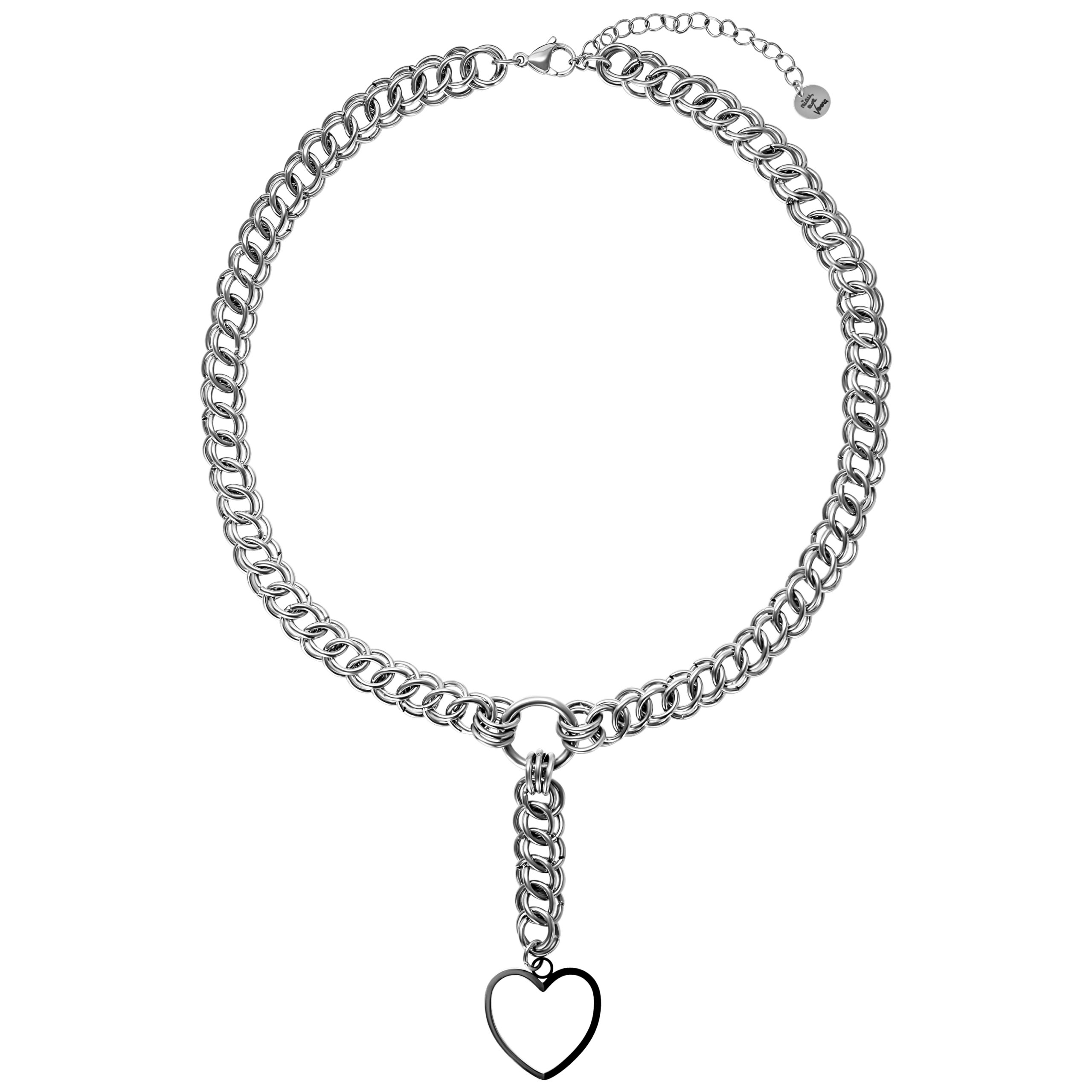 Silberne Herz Choker Halskette aus Edelstahl Silberne Choker Halskette mit Herzanhänger auf weißem Hintergrund